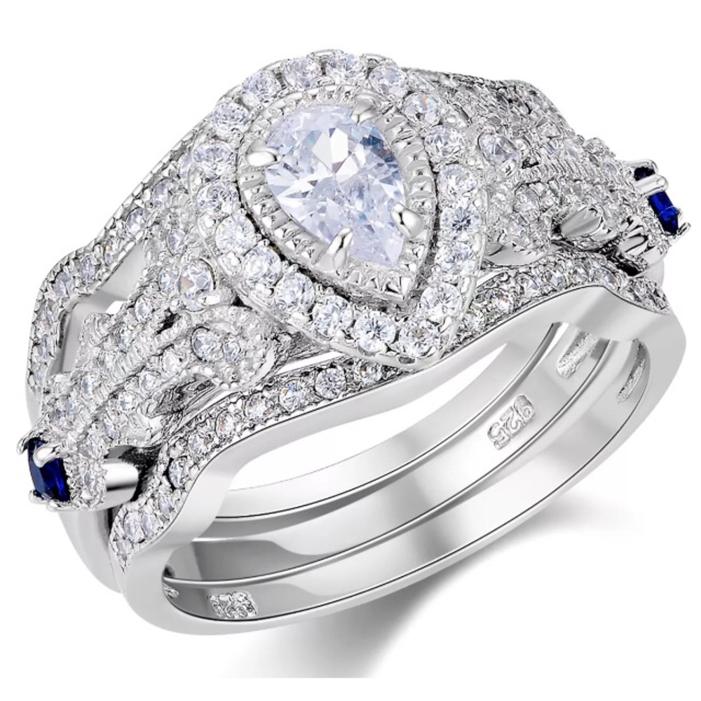 Beautiful sterling silver engagement ring set